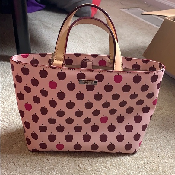 kate spade Handbags - Kate Spade Apple purse ♠️🍎